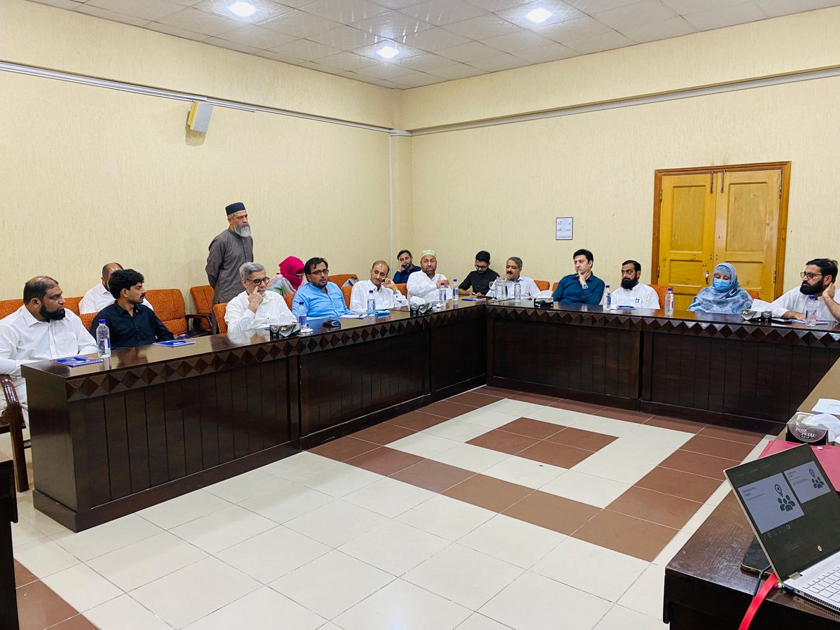 👉🏻As the <a href="/CONTROL_NIHR/">CONTROL</a> intervention focuses on CBT 🧠, Dr. Aamir Aziz shared insights on the intervention &amp; culturally adapted CBT during the ToC workshop📝
