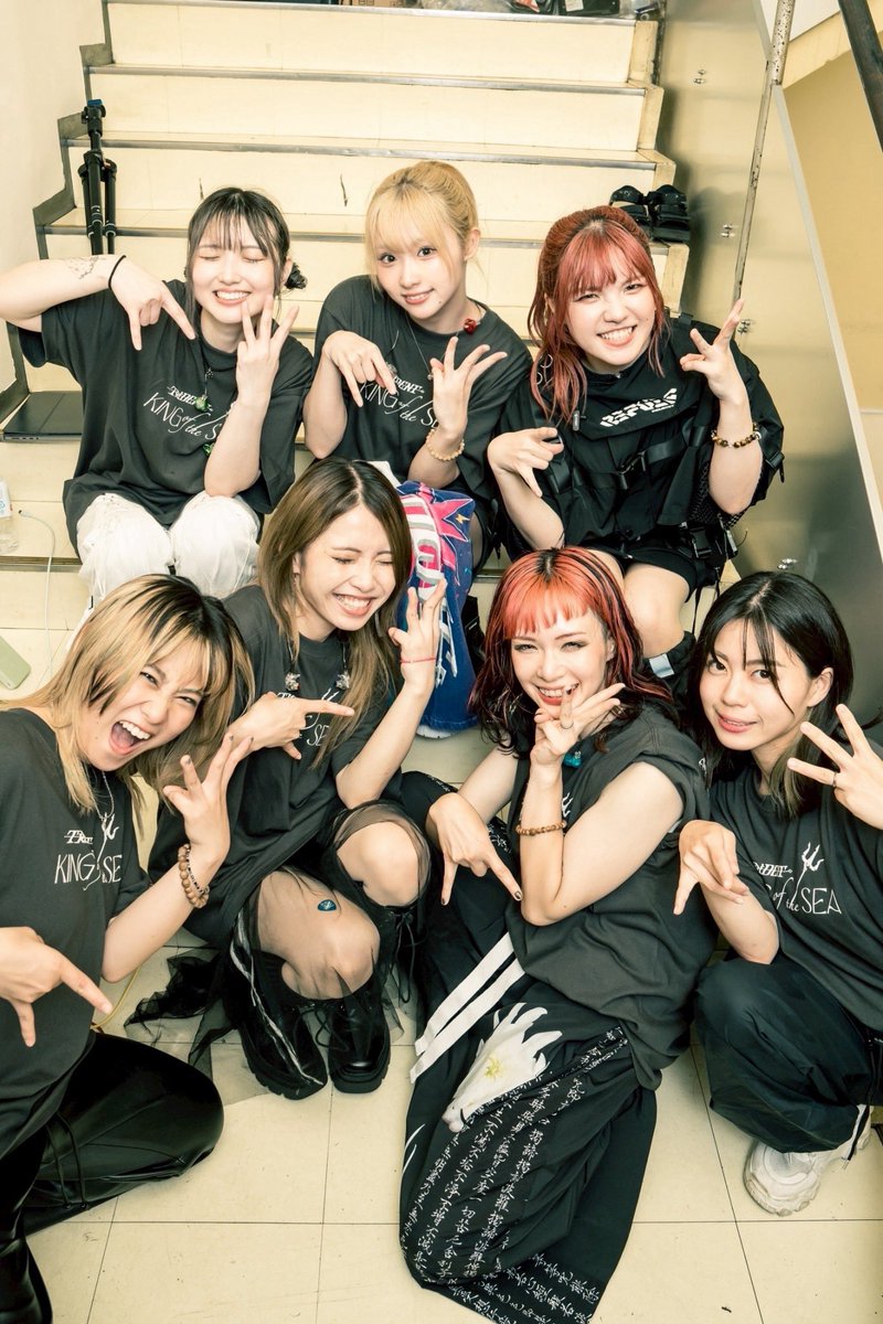 KING of the SEA 2025ありがとう！
NEMOPHILAのかっこよすぎるステージと
激アツフロアに感化されて
いつも以上に爆上げライブになった🔥
アンコールの雷霆-RAITEI-は
来てくれたみんなへのサプライズ😽🎶

出演してくれたNEMOPHILAと
来てくれたみんなのおかげで
最高な日になりました、ありがとう🫶🏻