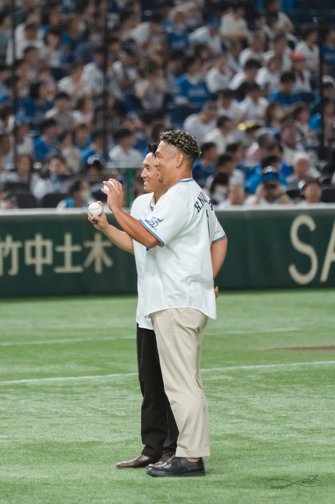 中島宏之　200号本塁打記念クッション　鹿島帝国 中島宏之 200号本塁打記念クッション 鹿島帝国 中島宏之 200号