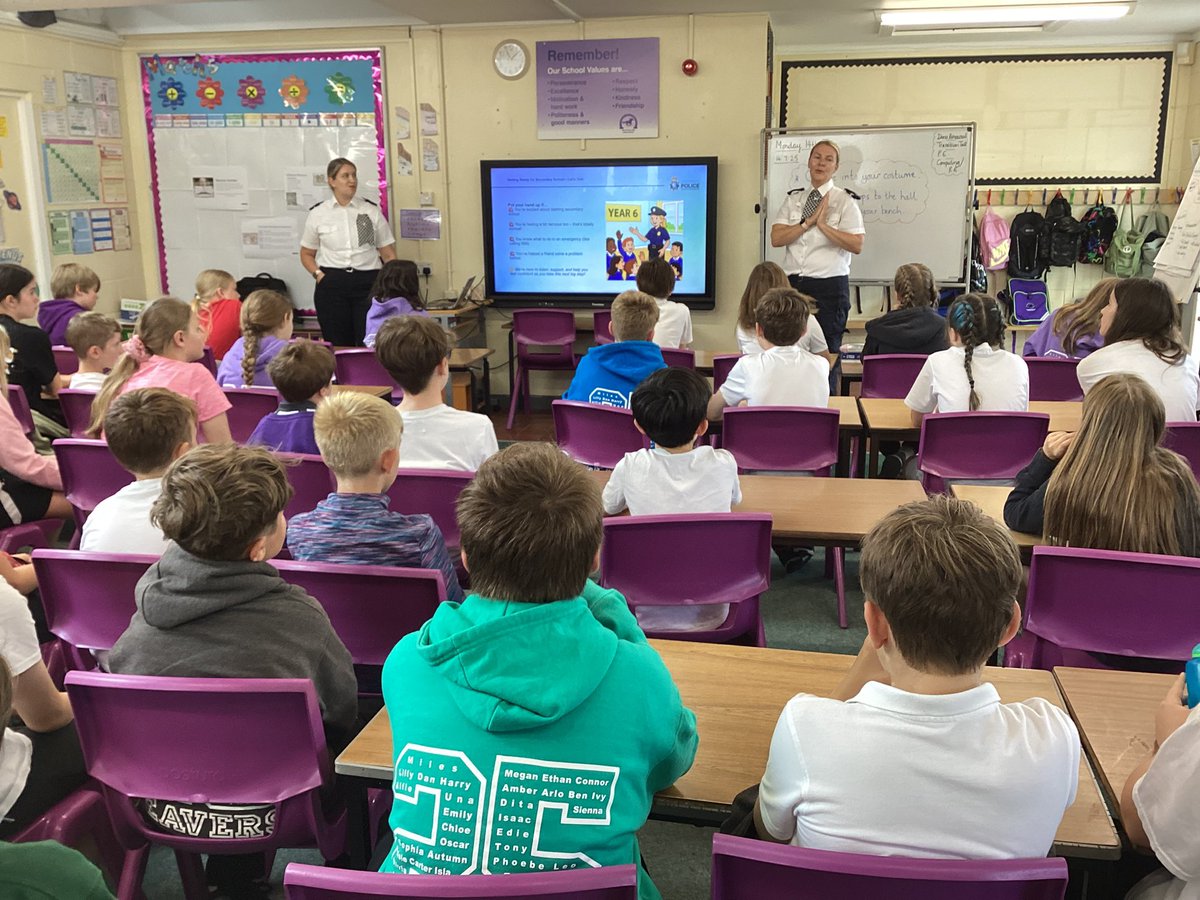 bhhjunior's tweet image. Today, we have had a presentation from @MerseyPolice informing the Y5s and 6s about safety outside of school, including travel, belongings and mobile phones. @OakTreesMAT  #bhhjcitizenship