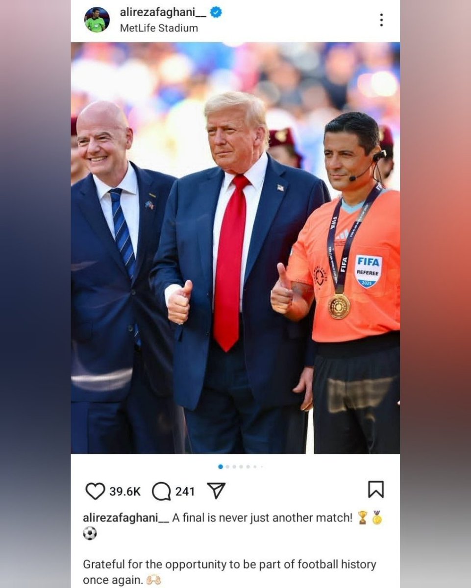 میگن جمهوری‌اسلامی به فغانی بی‌مهری کرده که از ایران رفته

۱-رفتنش نه اشکال داره نه مهمه! مشکل عکس یادگاری و مدال گرفتن از دشمنیه که دستش آلوده به خون مردم ایرانه!
۲-نظام مجبورش کرده با ترامپ عکس بگیره و تشکر کنه؟!
۳-اگه مادرتون باشما دعوا کنه میرید برای خانواده‌تون قاتل میارید؟!