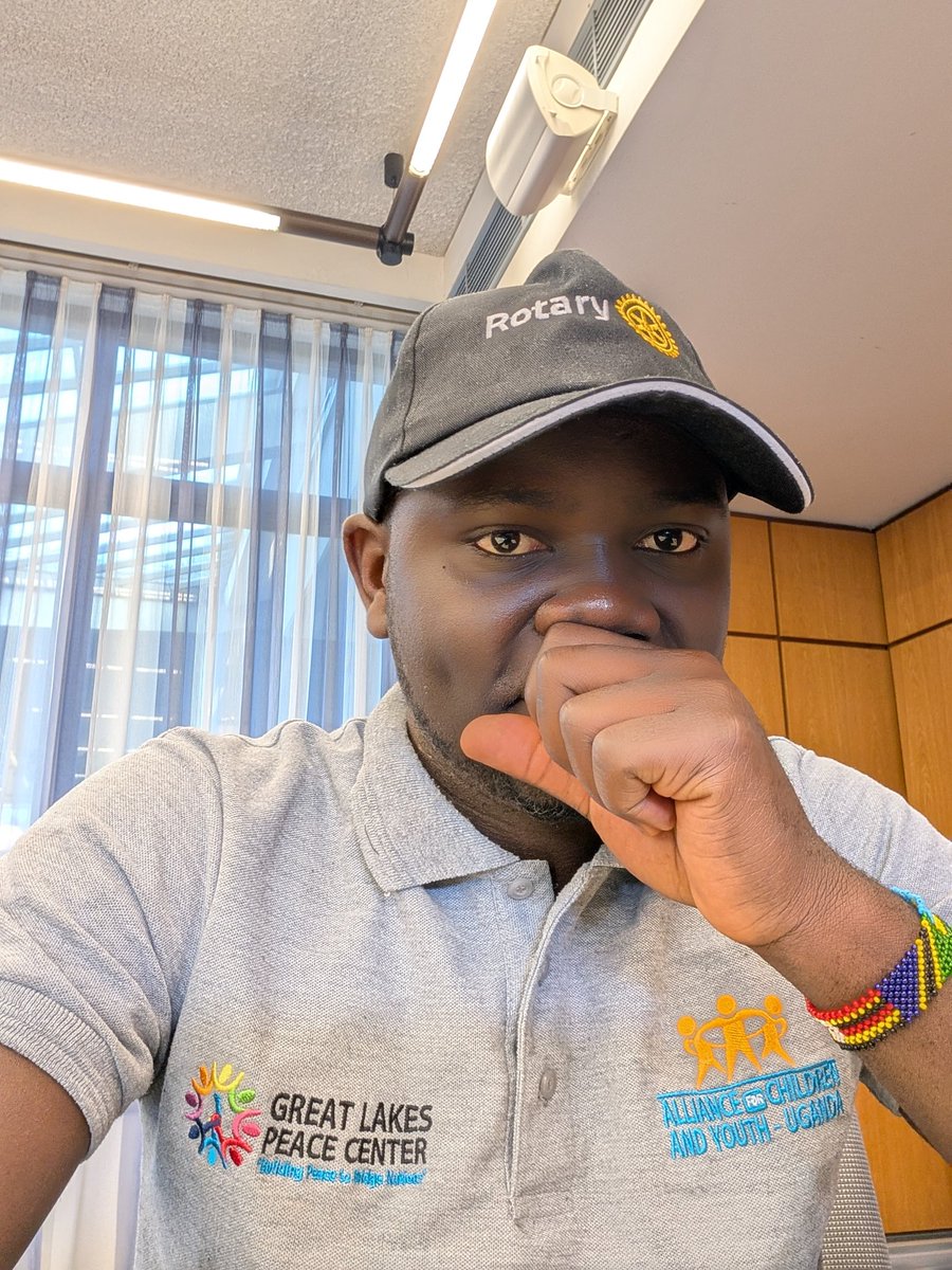 This weekend, my friends and I made a plan to meet somewhere at an agreed time. However, for nearly two hours, we were waiting for one of our friends who delayed but deliberately refused to communicate. We tried calling, texting, nothing. He wasn’t picking up. Then eventually, he