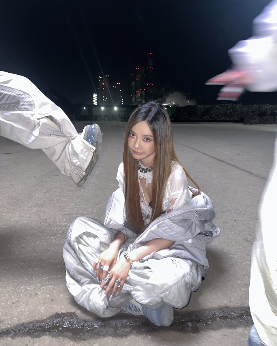 𓆩 𝐃𝐢𝐫𝐭𝐲 𝐖𝐨𝐫𝐤 𓆪

#aespa #æspa #에스파
#DirtyWork #aespaDirtyWork