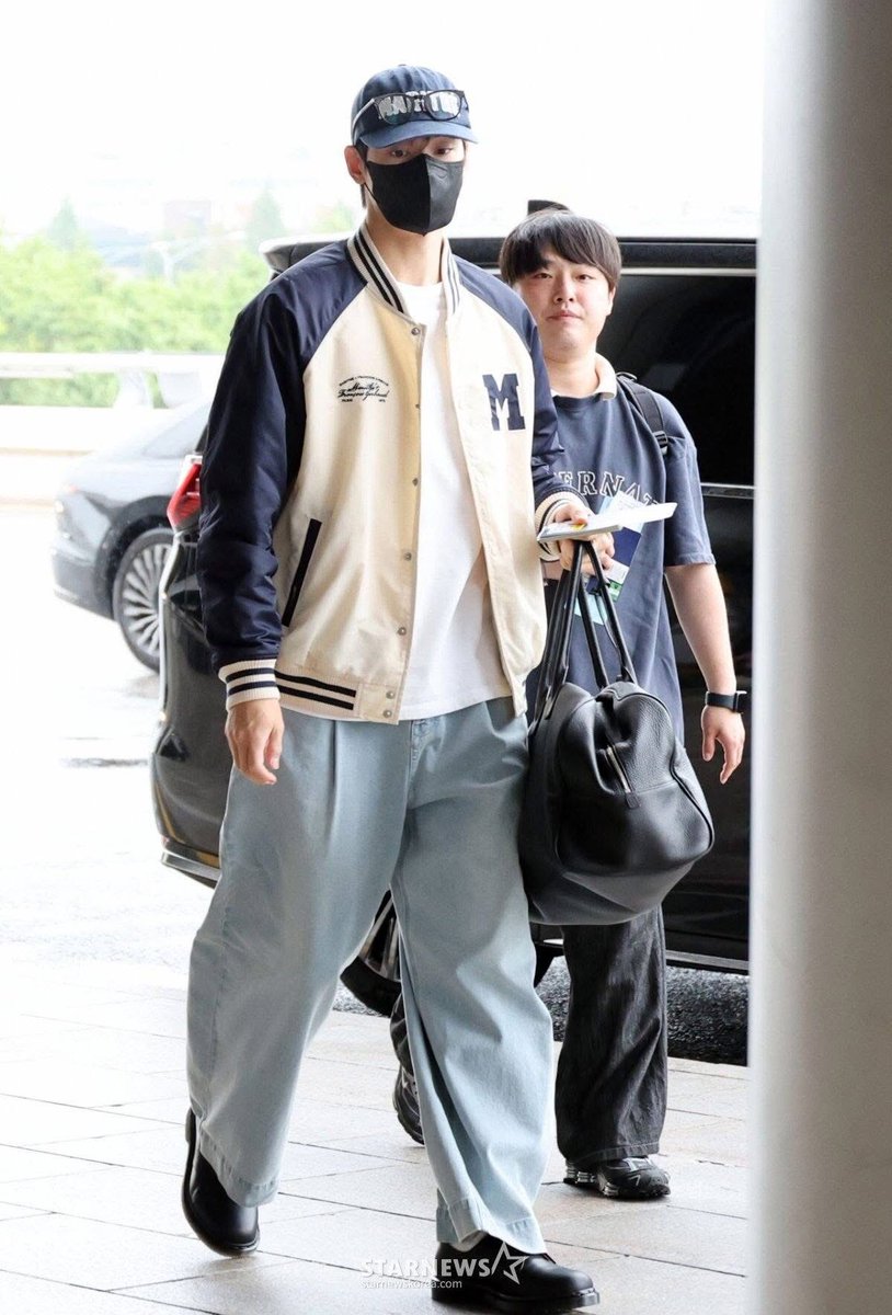 ChaWoopy's tweet photo. 📸| #CHAEUNWOO Rumbo a Japón para cumplir con su agenda en el Fanmeeting

#eunwoo #CHAEUNWOO #kpop #kdrama #korean #astro #like4like #art #ootd #model #cute #followme #repost #instadaily #instagram #photography #lifestyle #viral https://t.co/vKARA8wnRh