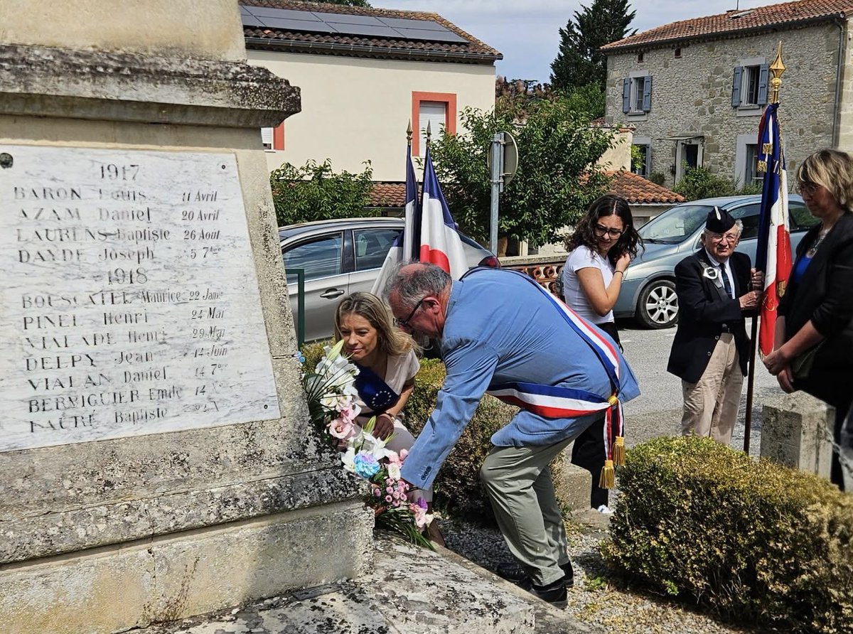 CelineImart's tweet image. Souvenons-nous de notre jeunesse qui s’est engagée en 1914, en 1939, et grâce à qui la France est encore libre. #14Juillet
Certains, aujourd’hui, marchent dans leurs pas et s’engagent dans notre armée, nos forces de l’ordre, nos sapeurs-pompiers. D’autres, à quelques kilomètres…