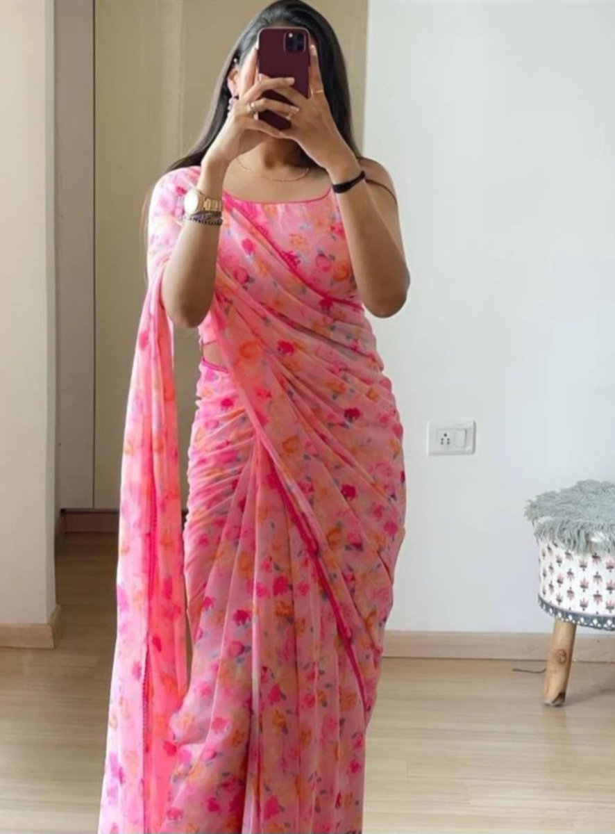 खिलाड़ी तो हम आपसे भी अच्छे हैं ,
लेकिन भरोसे और रिश्ते से खेलना मेरे संस्कारों में नहीं!