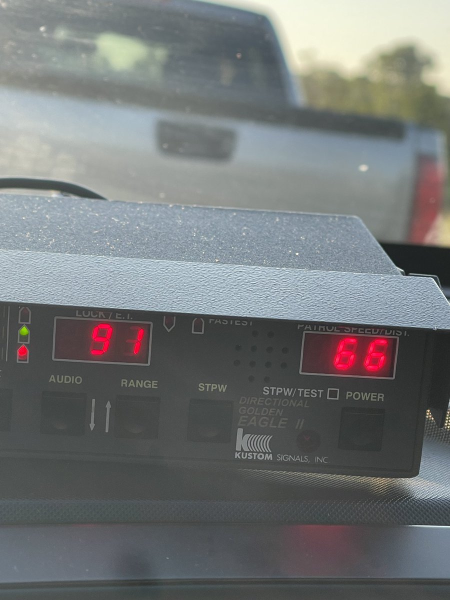 OPDOfcBossman's tweet image. Morning rush hour and this guy with a suspended license thinks he needs to drive 91mph weaving in and out of traffic on the interstate.
Completely uncalled for, selfish and dangerous.
Slow down so we can all get where we need to go safely.