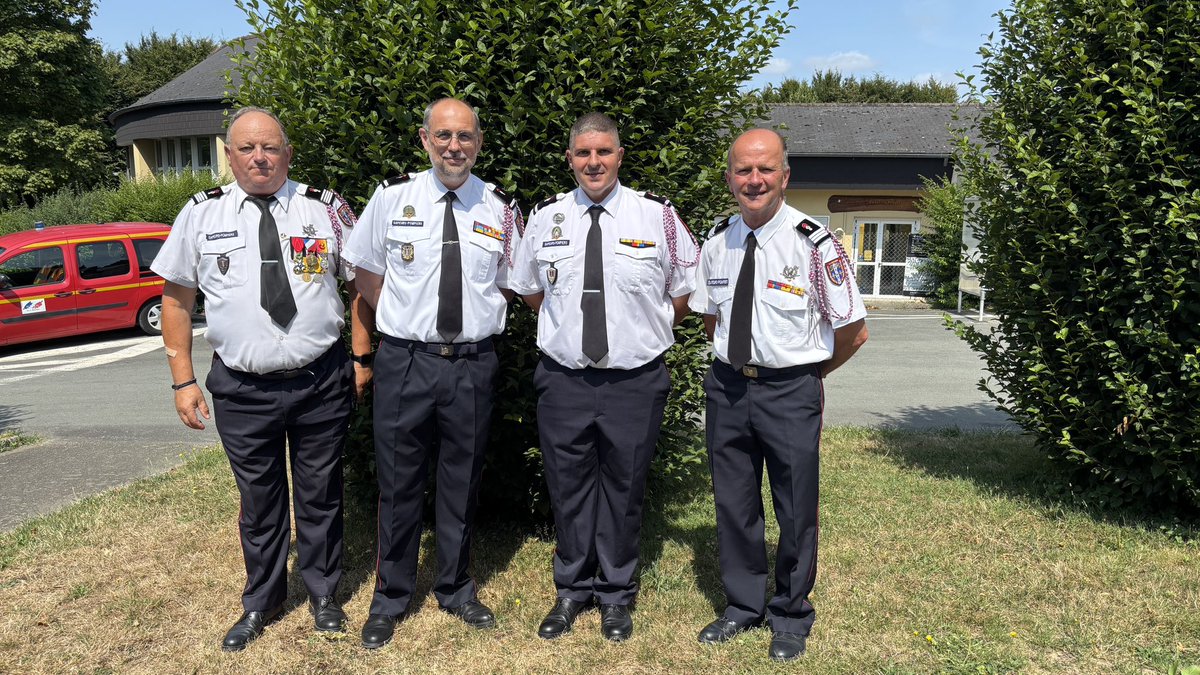 UDSP 53 (@udsp53) on Twitter photo Défilé du 14 juillet organisé par les 6 centres d’incendie et secours du nord-est de <a href="/lamayenne/">La Mayenne, le Département</a> à Bais ce matin - dernier défilé du département, qui existe depuis 40 ans - #liberté #égalité #fraternité - l’<a href="/udsp53/">UDSP 53</a> toujours présente <a href="/Prefet53/">Préfète de la Mayenne</a> <a href="/sdis53/">Sapeurs-pompiers 53</a> <a href="/olivierrichefou/">Olivier Richefou</a> <a href="/ChrisAuregan/">Christelle Moussay</a> Défilé du 14 juillet organisé par les 6 centres d’incendie et secours du nord-est de <a href="/lamayenne/">La Mayenne, le Département</a> à Bais ce matin - dernier défilé du département, qui existe depuis 40 ans - #liberté #égalité #fraternité - l’<a href="/udsp53/">UDSP 53</a> toujours présente <a href="/Prefet53/">Préfète de la Mayenne</a> <a href="/sdis53/">Sapeurs-pompiers 53</a> <a href="/olivierrichefou/">Olivier Richefou</a> <a href="/ChrisAuregan/">Christelle Moussay</a>
