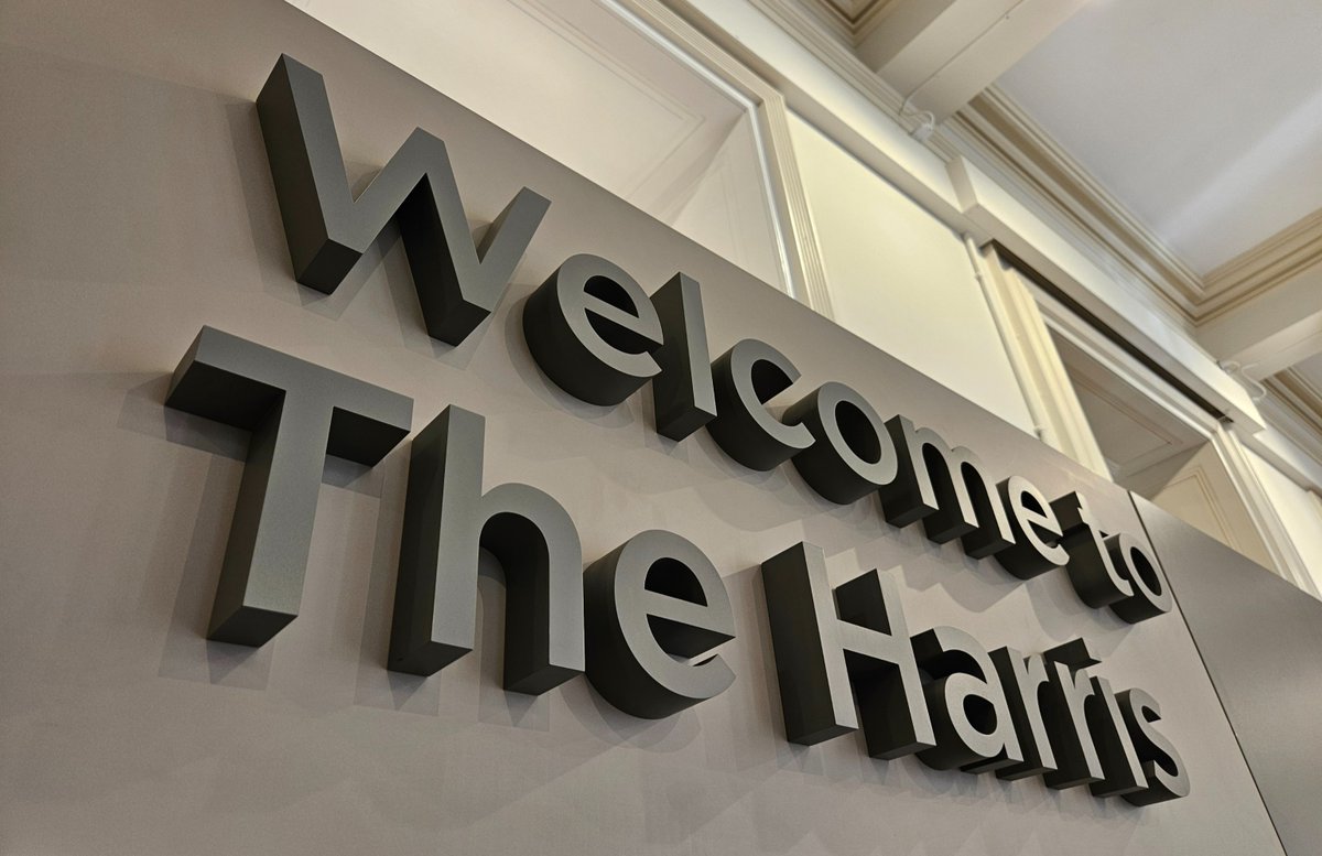 HarrisPreston's tweet image. When you enter the building later this year, you’ll see lots of lovely new signage and wayfinding to help you navigate the different spaces 🗺️
This is the sign that’ll greet you as you enter through Lancaster Road, it’s above our new welcome desk! 👋