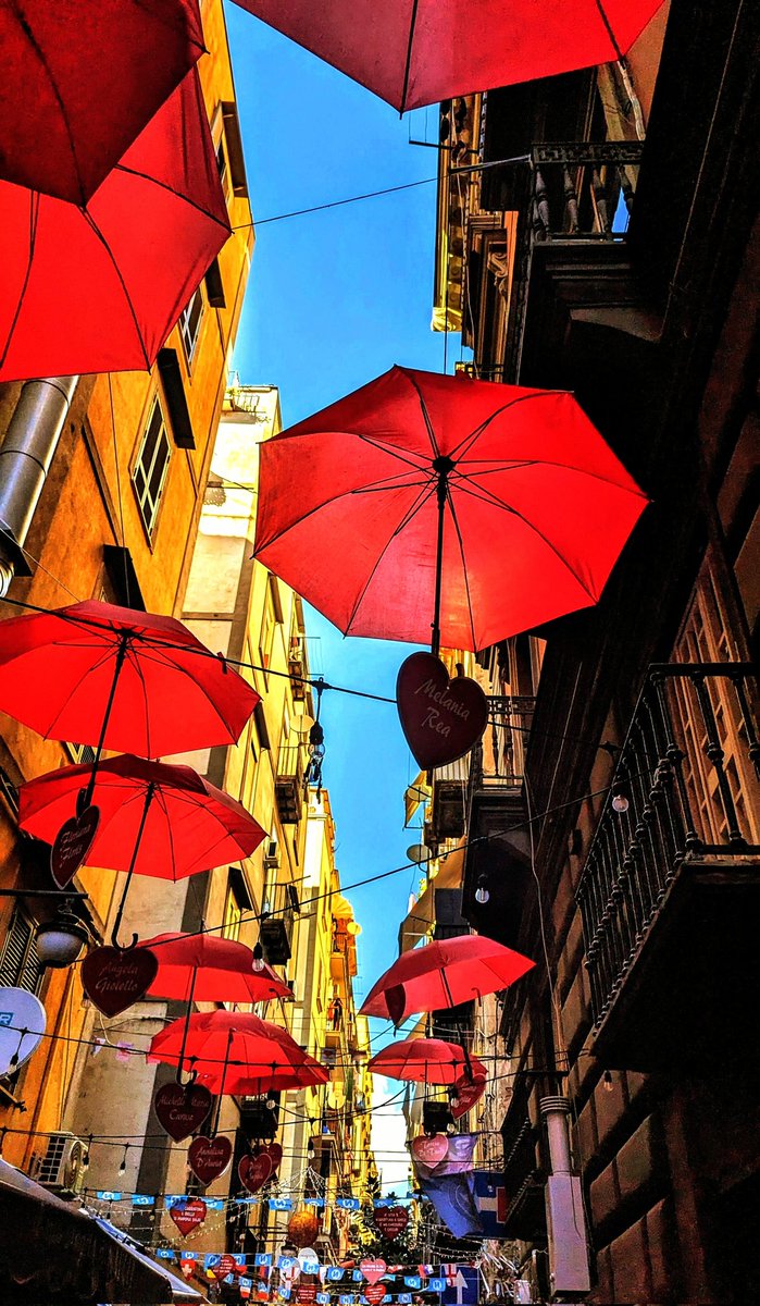 SorphyPa's tweet image. No Rain
A month now.
Not one fucking drop.
Nothing.
And now?
You want me to write
about happiness?
Hope?
Love?
Beauty?
I just want rain.
A bit, at least.
Some drops —
to feel it again.
The pain.
Because a storyteller without pain
is nothing.
I need rain.
Italy