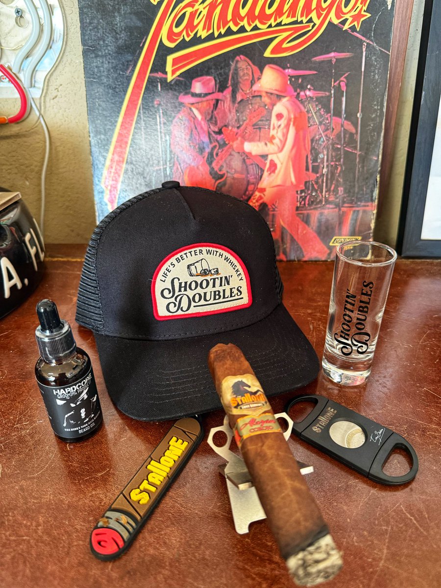smokinsoundspod's tweet image. Get ready we will be celebrating our 50th episode & Justin’s birthday with Tony Barrios from Stallone Cigars!! #cigars #birthday #fyp #podcast #SB19 #Chelsea #Fantastico #FIFAClubWorldCup #Macron #BastilleDay #ChelseaFC #CDTV #digitalart #Domingao #firstdatesgr #KaiKyle #new