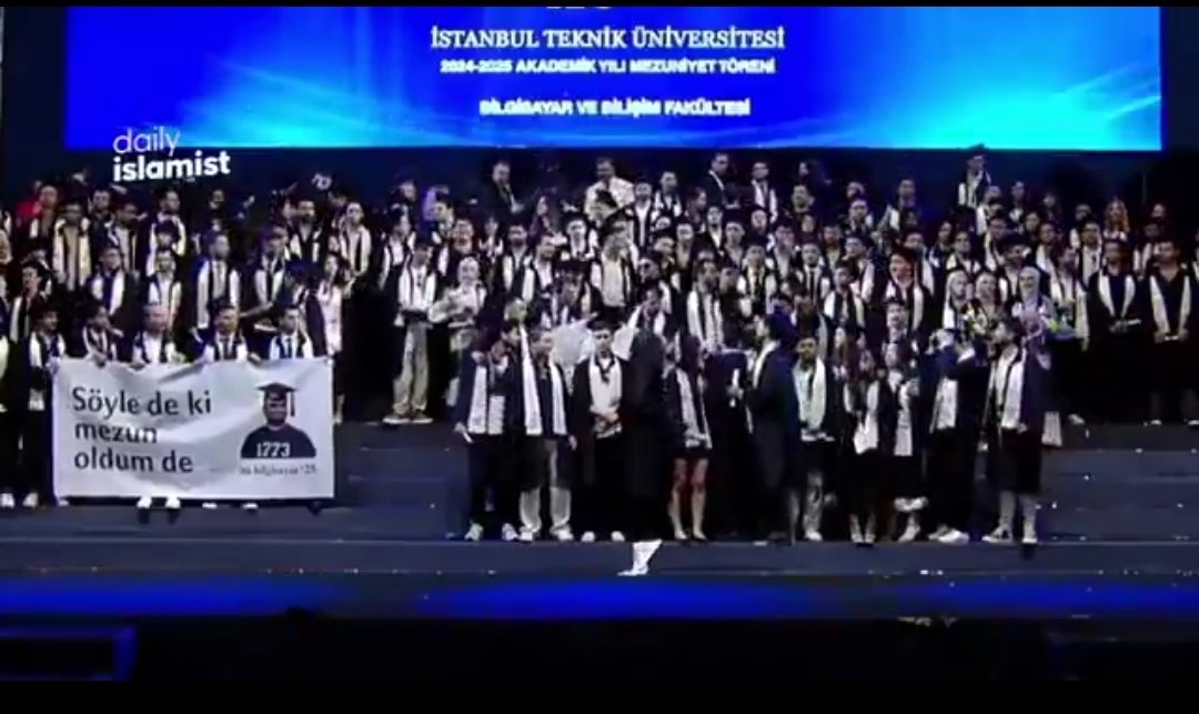 “Düşünürler ki müslümanları öldürürsek İslam biter.
Bilmezler ki dağ taş İslam'dır! Bilmezler ki alem İslam'dır! 
Bilmezler ki dönen kainat İslam'dır!”
#İslam