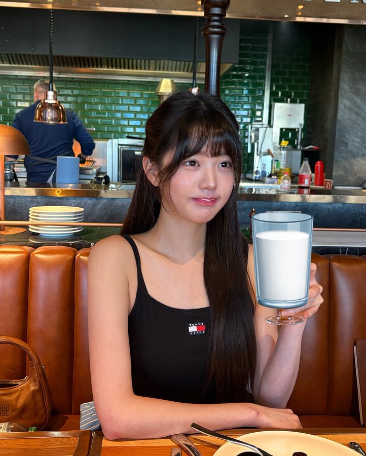 Gv0RE-bawAAcLWp?format=jpg&name=900x900