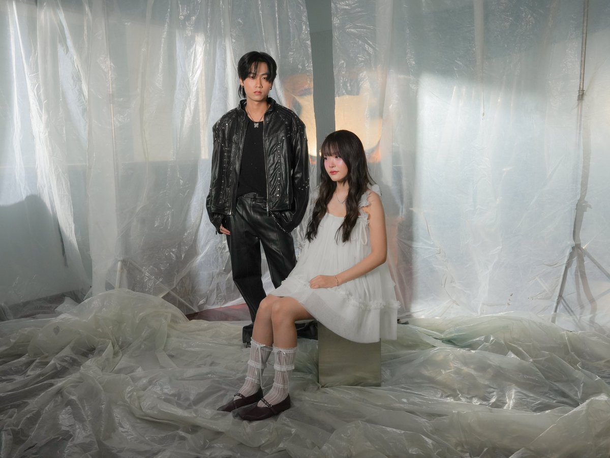 The100ChannelT1's tweet photo. 💽 อ่านใจ (Never Mine) paiiinntt Feat. SAMBLACK
เพลงของคนแอบรัก ที่แม้ไม่มีตัวตน...ก็ยังอยากเข้าใจเธอ
>>> อ่านต่อ https://t.co/e2og7QNohZ
MV https://t.co/wI6gKthfn6
#อ่านใจ #paiiinntt
#SAMBLACK #kiddorecords https://t.co/YHLCQZlSvA