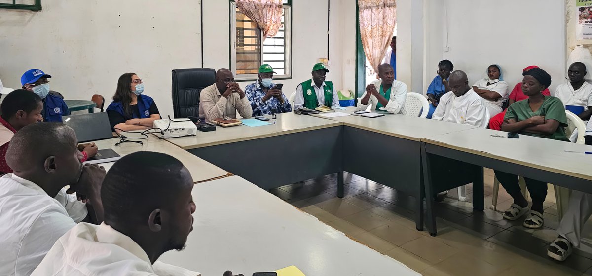 OIM Guinée (@oimguinee) on Twitter photo <a href="/OIMGuinee/">OIM Guinée</a> et <a href="/AgenceSecurite/">Agence Nationale de Sécurité Sanitaire</a> ont conduit une session de renforcement des capacités à l’hôpital préfectoral de Forécariah pour appuyer la préparation face à la #Mpox.
Focus sur la détection des cas suspects, la prise en charge clinique et la protection du personnel de santé. <a href="/OIMGuinee/">OIM Guinée</a> et <a href="/AgenceSecurite/">Agence Nationale de Sécurité Sanitaire</a> ont conduit une session de renforcement des capacités à l’hôpital préfectoral de Forécariah pour appuyer la préparation face à la #Mpox.
Focus sur la détection des cas suspects, la prise en charge clinique et la protection du personnel de santé.