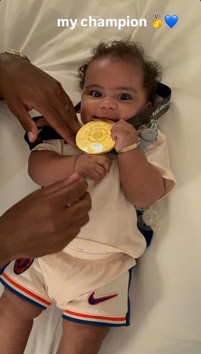 Chelsea Photos tweet media