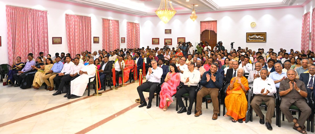 ஆளுநர் மாளிகையில் நடைபெற்ற ஆளுநரின் எண்ணித்துணிக 19-வது பகுதியின் போது, தமிழ்நாடு முழுவதிலுமிருந்து 300 -க்கும் மேற்பட்ட முன்னணி மருத்துவ வல்லுநர்கள் பங்கேற்றனர். மனிதகுலத்திற்கு அவர்களின் சிறந்த சேவைக்காக ஐம்பது மருத்துவர்கள் கௌரவிக்கப்பட்டனர். நீரிழிவு, இதய நோய் மற்றும்