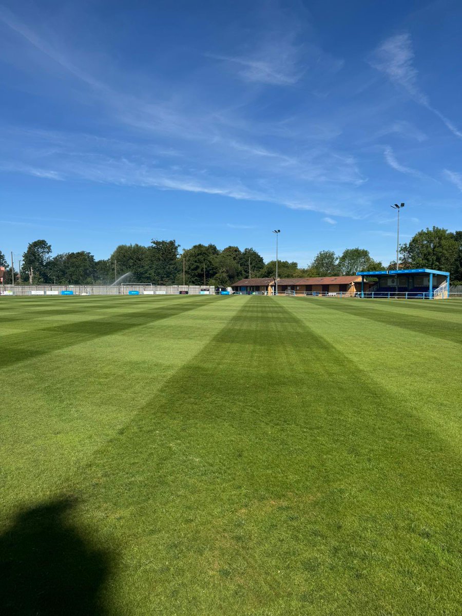 takeley_fc's tweet image. 🔵 How Beautiful Is The Pitch Looking As We Near The Start Of The League Season Massive Thanks To @grasslad For His Continued Work On Our Ground ⚪️