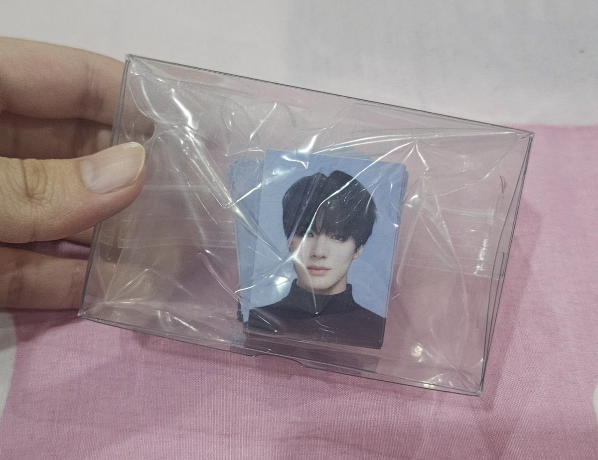 Praewwie27's tweet image. น่ารักเกินไปมากแม่ค้าเหมือนรู้ว่าชิปโน่มินเลยค่ะให้มาเกินด้วย ขอบคุณนะคะไว้จะมาอุดหนุนอีกค่า 🙏🥺🩷 #studiomxrk_review