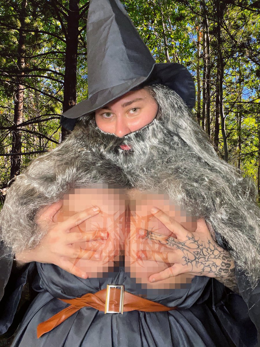 come ponder my orbs 

the NSFW gandalf big naturals set drops on July 17th on onlycryptids.com 🧙‍♂️✨⛰️

sub while it’s on sale!