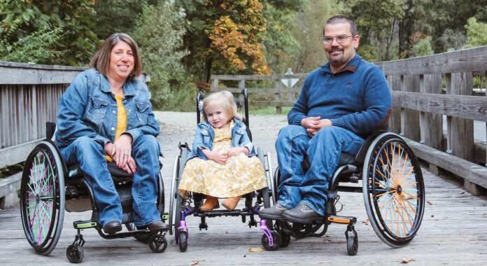 ShrinersChicago's tweet image. Tune in TODAY at 8 A.M. to @CBSMornings. A couple with Spina Bifida adopted their daughter Hadley who shares the same condition and is a patient here @ShrinersChicago. This is a heartwarming story you won’t want to miss! #SpinaBifida