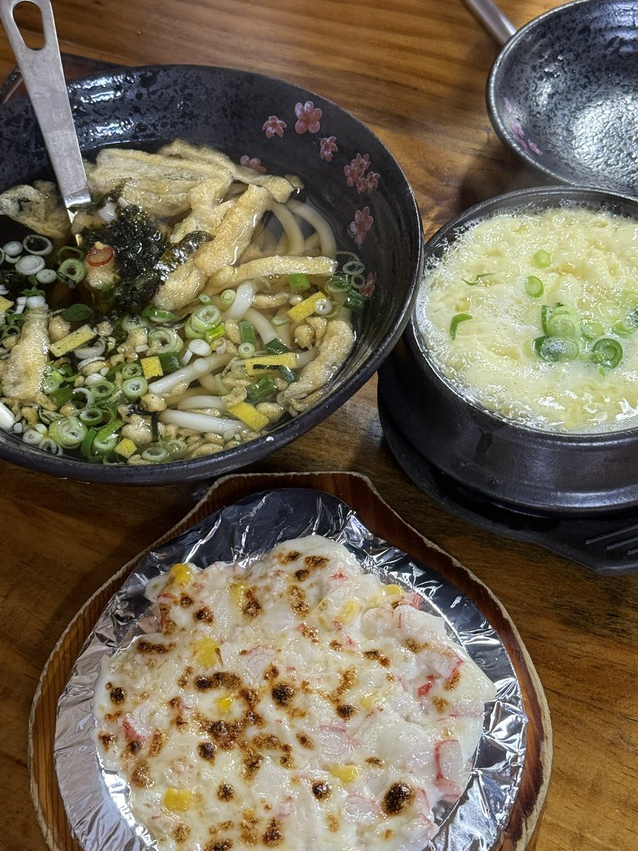 w1nteruck's tweet image. 날생선만 먹는 여자 ... 🐟🐟
