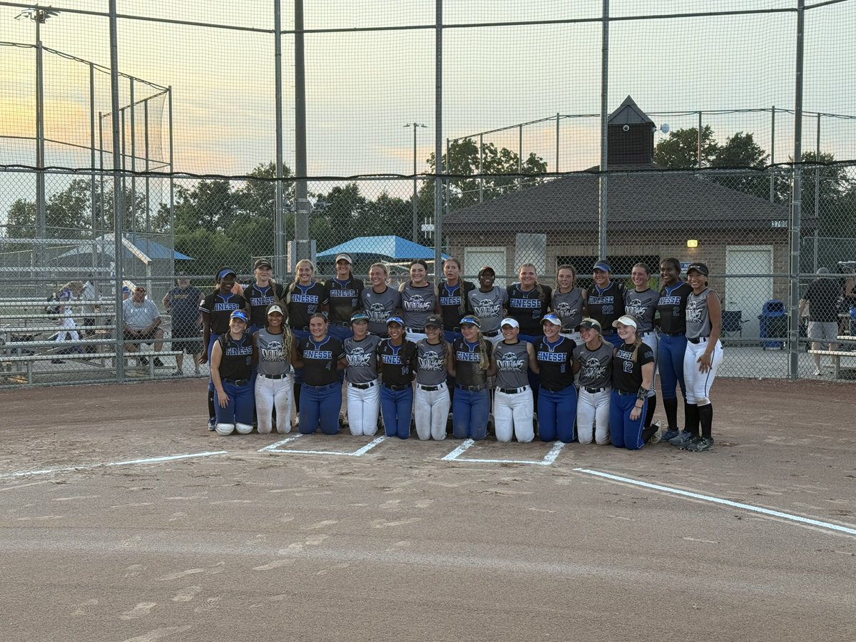 VoganOhio's tweet image. Co Champs with @Finesse2026 at the Ohio Stingrays Showcase. Gritty and tough all day long. We are never out the fight. ☠️🥎🖤