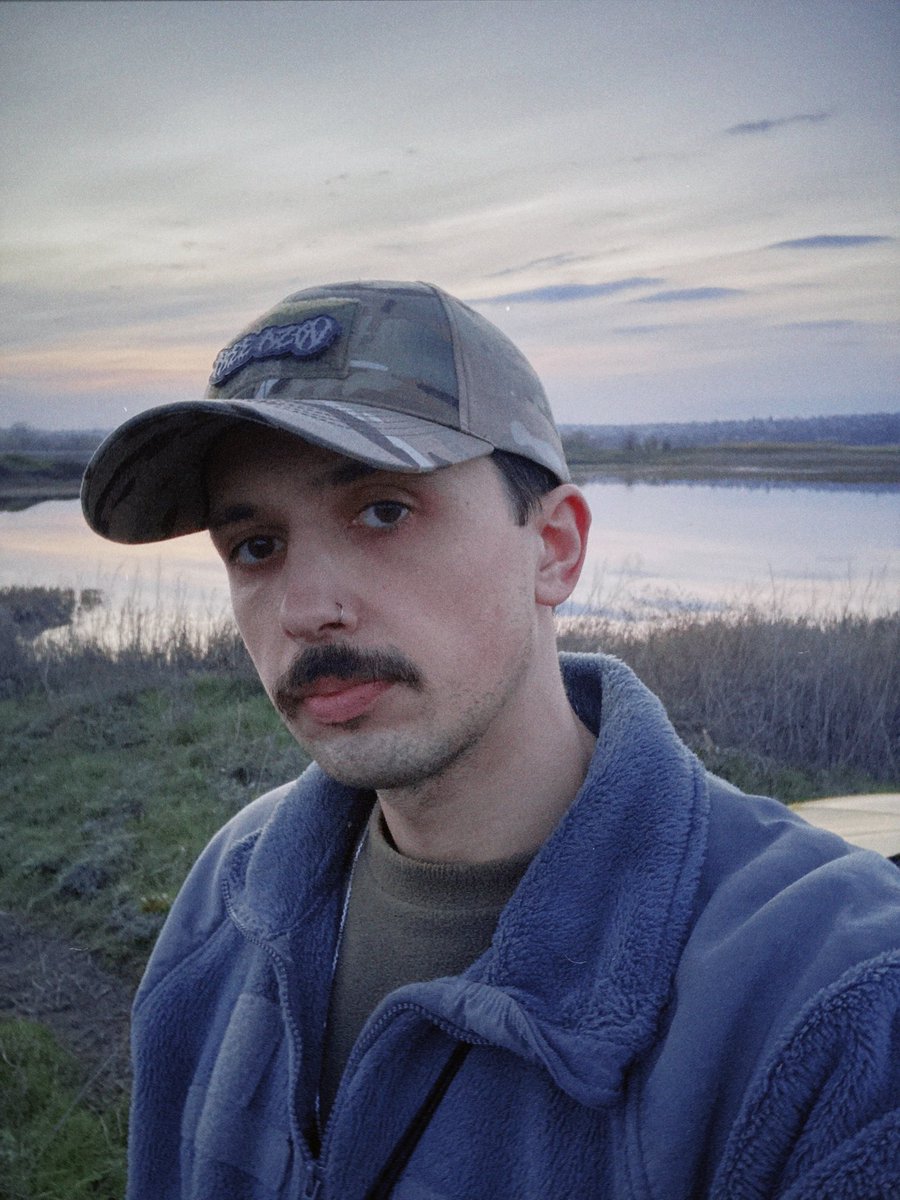ihor_malytskyi's tweet image. Мав якусь чуйку і я і Славік в добу перед пораненням. Проводжались, дивно