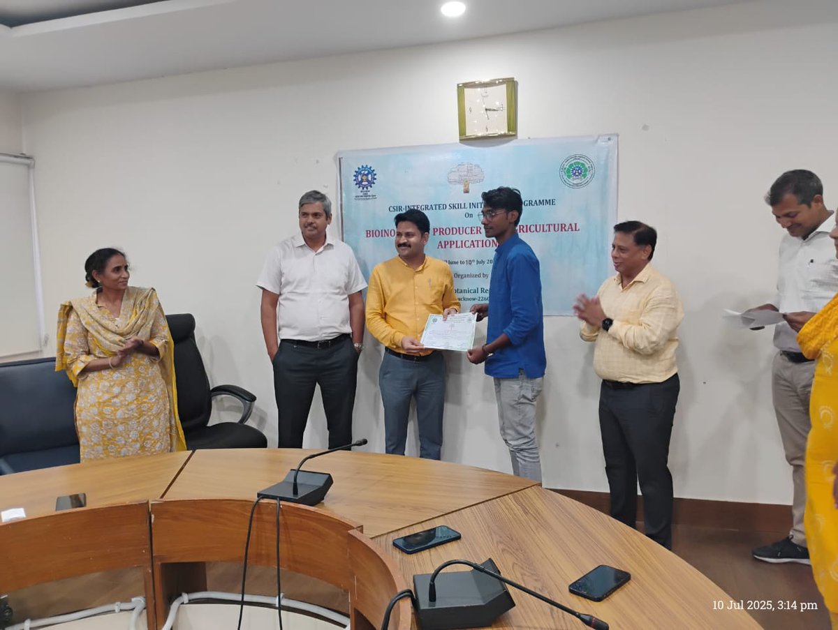 csirnbrilko's tweet image. An one month-long Skill Development Programme on ‘Bioinoculant Producer for Agricultural Application' from 11 Jun to 10 Jul 2025 was organised by NBRI under the aegis of @CSIR_IND @CsirSkill Phase-III. 08 students from different institutes participated in the prog.
@akshasany