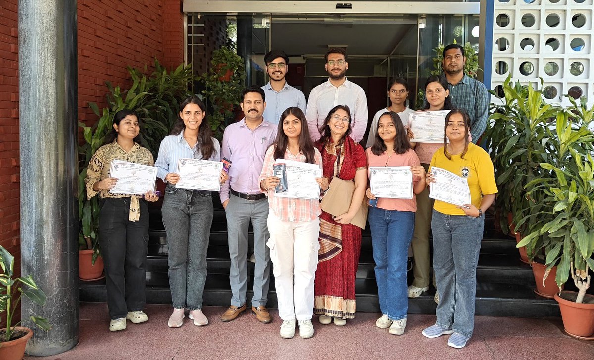 csirnbrilko's tweet image. A one-month-long Skill Development Programme on ‘Certificate Course on Plant Molecular Biology Techniques' during 12 June 11 July 2025 was organised by NBRI under the aegis of @CSIR_IND @CsirSkill. 09 students from different institutes were participated in the prog.@akshasany