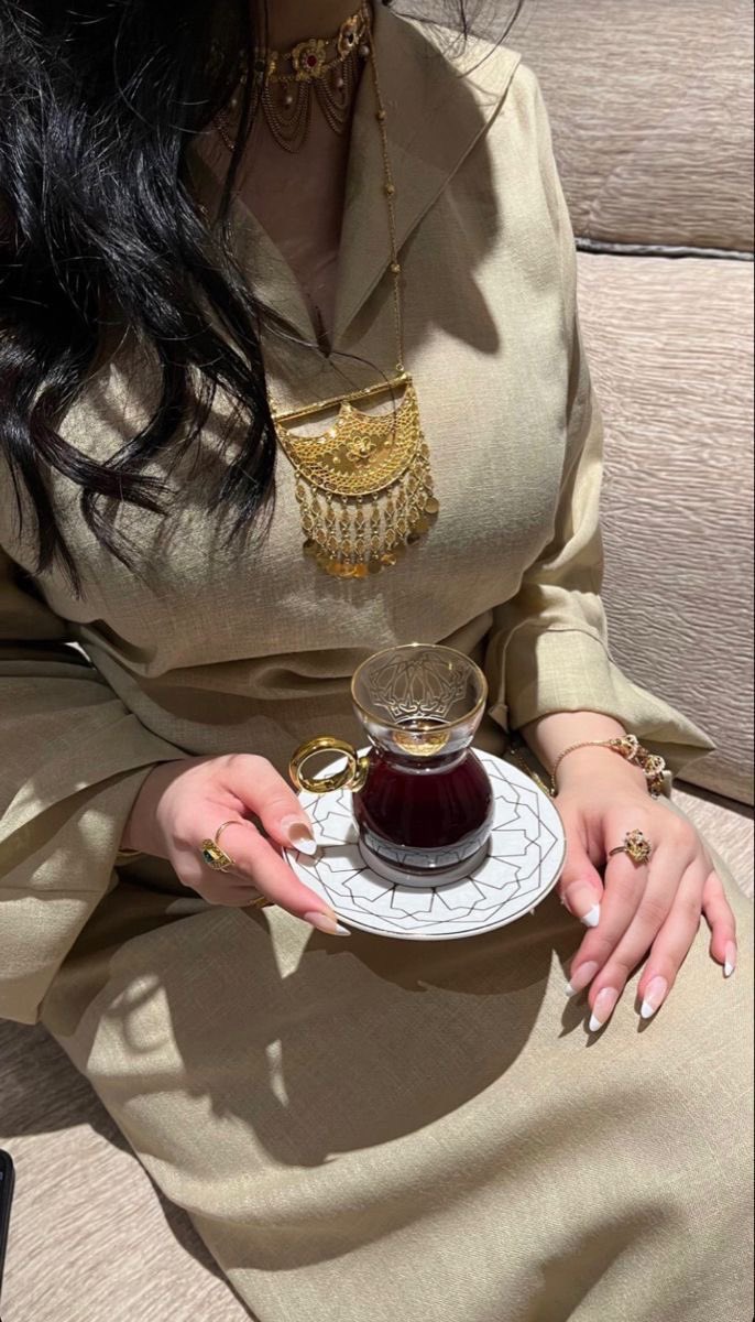 ͏

❥ ✨˓ೄྀ࿐ ‌
͏

͏

͏

                  في قـانون گبـريـائي 

باب المغادرة مفتوح ولگـن بـاب العودة مغلق 
    من غادر بمزاجه فلن يعود إلا بمزاجي☺️🫰🏻

      امتلك گبرياء ينسيني من أنت ومن تگون 

               #مساء_الــود_والـــورد ❤️