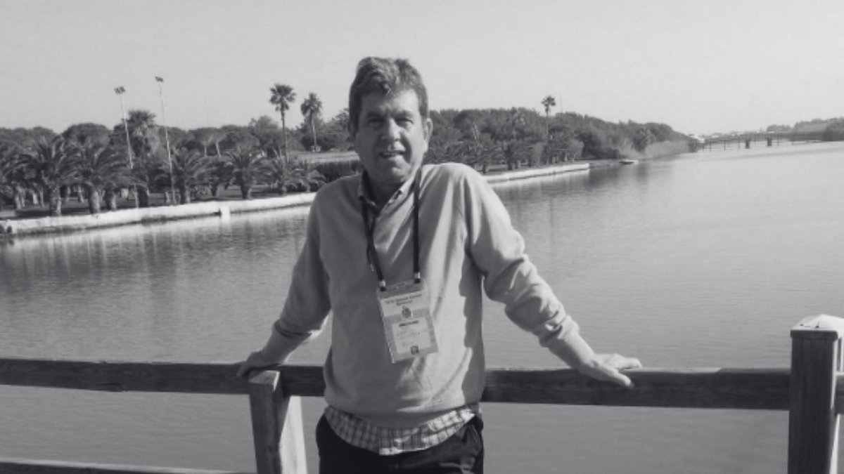 TSYD eski Yönetim Kurulu Üyesi ve Adana Şubesi başkanlarımızdan Kerim Hoşfikirer’i kaybetmenin derin üzüntüsünü yaşıyoruz. 

Hoşfikirer’in cenazesi için 15 Temmuz Salı (yarın) saat 14.30’da TSYD Nihat Geven tesislerinde tören düzenlenecek, naaşı ikindi namazına müteakip Buruk