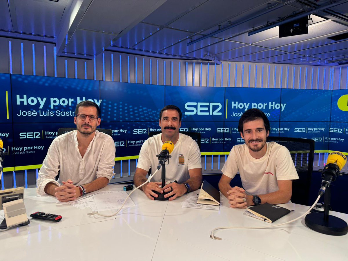MVAitor's tweet image. Hace 1 año cumplimos un sueño Adri y yo. Sastre nos ofreció la sección Los Metabolistas (2 tíos que no saben pronunciar hablando en la radio 🤣).
Nostalgia de aquello y mucha “Sastritis aguditis” estos días eh?
Nunca estaremos suficientemente agradecidos! Suerte esta temporada!