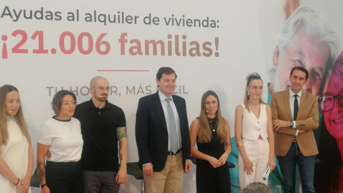 IMPULSA_CyL's tweet image. Ángela, una de las participantes de nuestro proyecto &apos;Viviendas de transición a la vida autónoma&apos;, participa en el acto de la @jcyl donde han presentado las medidas de ayuda al alquiler de vivienda que desarrolla la administración autonómica.

➡️bit.ly/4nNOCXa