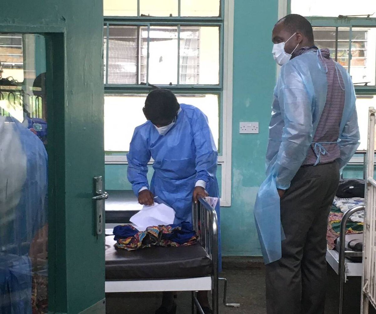 🌍 El #H12O demuestra que un tratamiento innovador reduce la mortalidad por neumonía asociada en menores de 1 año con VIH.

🔬 Proyecto EMPIRICAL, realizado en 6 países africanos.

✅ Una oportunidad de vida para estos niños.
 
+ info: c.madrid/fh5fu1

#somosdel12