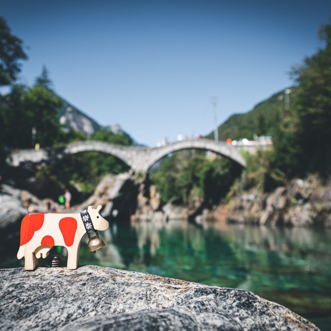 🐮 Today, I trotted off to a bellissimo spot with cool water to refresh my little hooves… Can you guess where I am? 🇨🇭

Clues:
📍 I’m in southern Switzerland, in the canton of Ticino.
🌉 Behind me is the famous Ponte dei Salti.

Any ideas? 👇