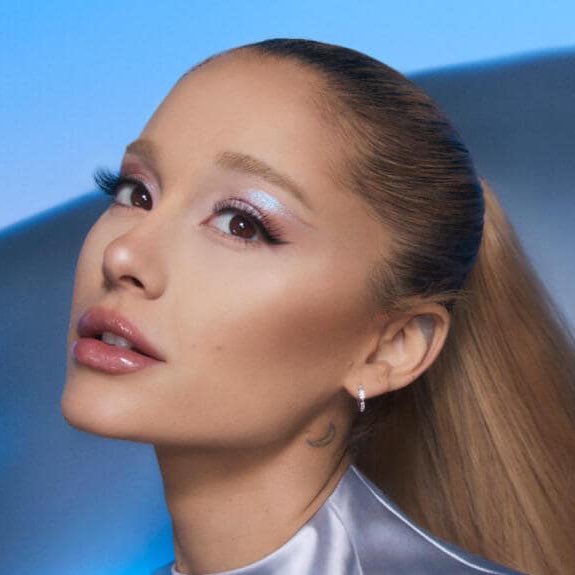 agrandeawards's tweet photo. 🗳SEC AWARDS VOTING COLLAB🗳
(with @TWICE_WORLD_DM)

Repost &amp; reply with “I vote #ArianaGrande for #MelhorPerformanceemFilmeInternacional and #TWICE for #GrupoDuplaInternacionaldoAno at the #SECAwards”

GOAL: 500 replies
Follow @secawards to make your votes count. https://t.co/K3zjxDCeVs