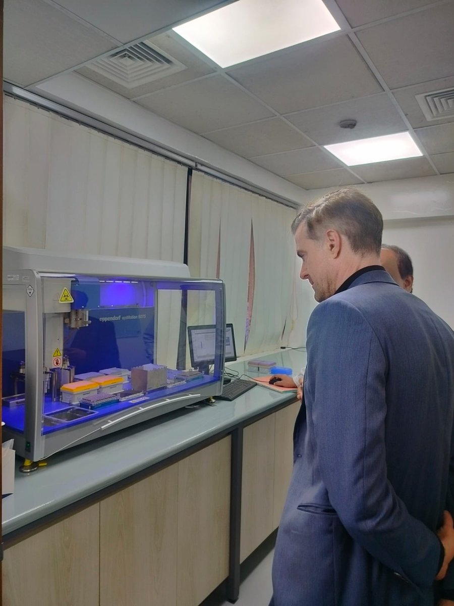 BerndSpanier's tweet image. Extremely impressed by the work of @icddr_b - one of the world&apos;s leading global health research institutes 👏

Cutting edge research on vaccines, AI-assisted genome sequencing and disease prevention right here in Bangladesh. The EU has been a proud supporter over the years!