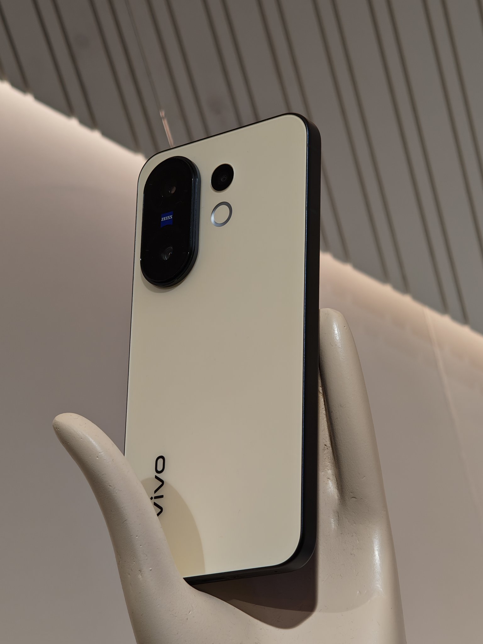 Vivo X200 FE