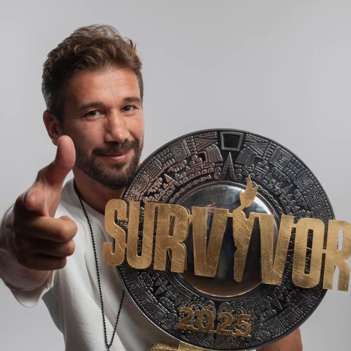 Ercanmunas's tweet image. SAHİ BU PARMAKLARA NE OOLDU PERUK ? SONUÇ 😂 #SurvivorAllStar2025 #survivor2025 #ademkılıççı