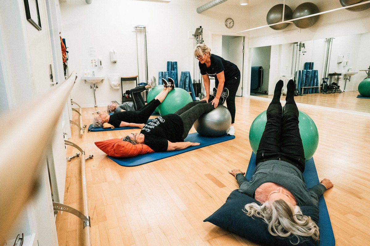STSkou's tweet image. 🚨 New in @NatureMedicine :
A co-developed intervention with patients &amp;amp; clinicians led to significantly improved quality of life at 12 months in people with multimorbidity.
✅ Safe
✅ Effective
✅ Patient-centered
🔗 nature.com/articles/s4159… 
#Multimorbidity #ExerciseTherapy