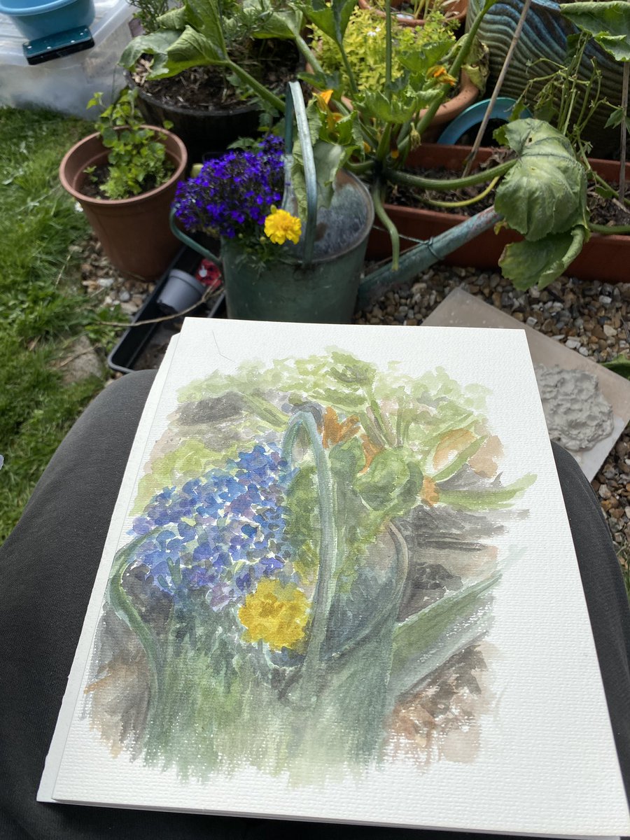 edinsketcher's tweet image. Before The Rains Came
I sat in the garden and drew with watercolours. No pen or pencil just layers of merging washes.
It was a lovely afternoon listening to the birds and chatting with my family, I hope you all enjoyed the weekend sunshine.