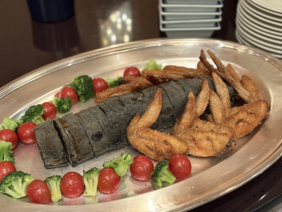agetsuchi_ss's tweet image. 【#あげつちヨハ誕2025 特集①】
😈バースデーコース🍽️
オードブル:皆で誕生日を祝いたい
スープ:New Romantic Birthday
お造り:地元愛♡おつくり♡満タン ☆サマーライフ
魚料理:In this yohane's world
肉料理:生誕 探偵ヨハネ
食事:YYY!Birthday Party
デザート:永久に続くStageへ