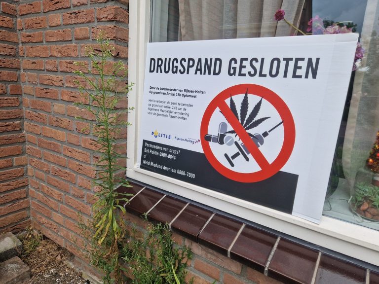 Ingrijpen burgemeester na vondst drugs en vuurwerk in Holten