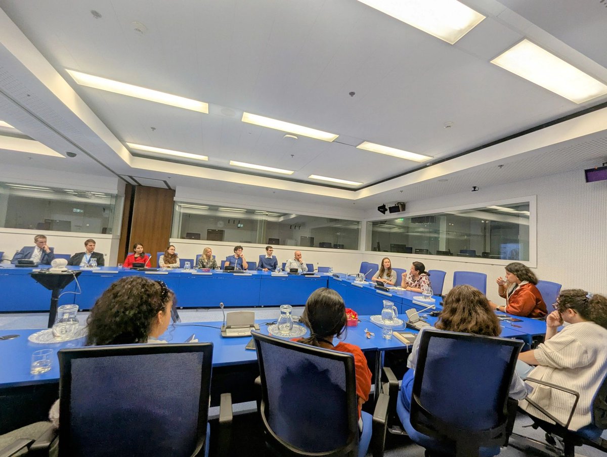 IAEANA's tweet image. Thank you to @UNNYG for hosting an inspiring talk w/ Najat Mokhtar, Deputy Director General at @iaeaorg Department of Nuclear Sciences & Applications! 🗨️
Mokhtar spoke on her career journey & the power of young professionals to drive innovation in the field 🧑🔬💡