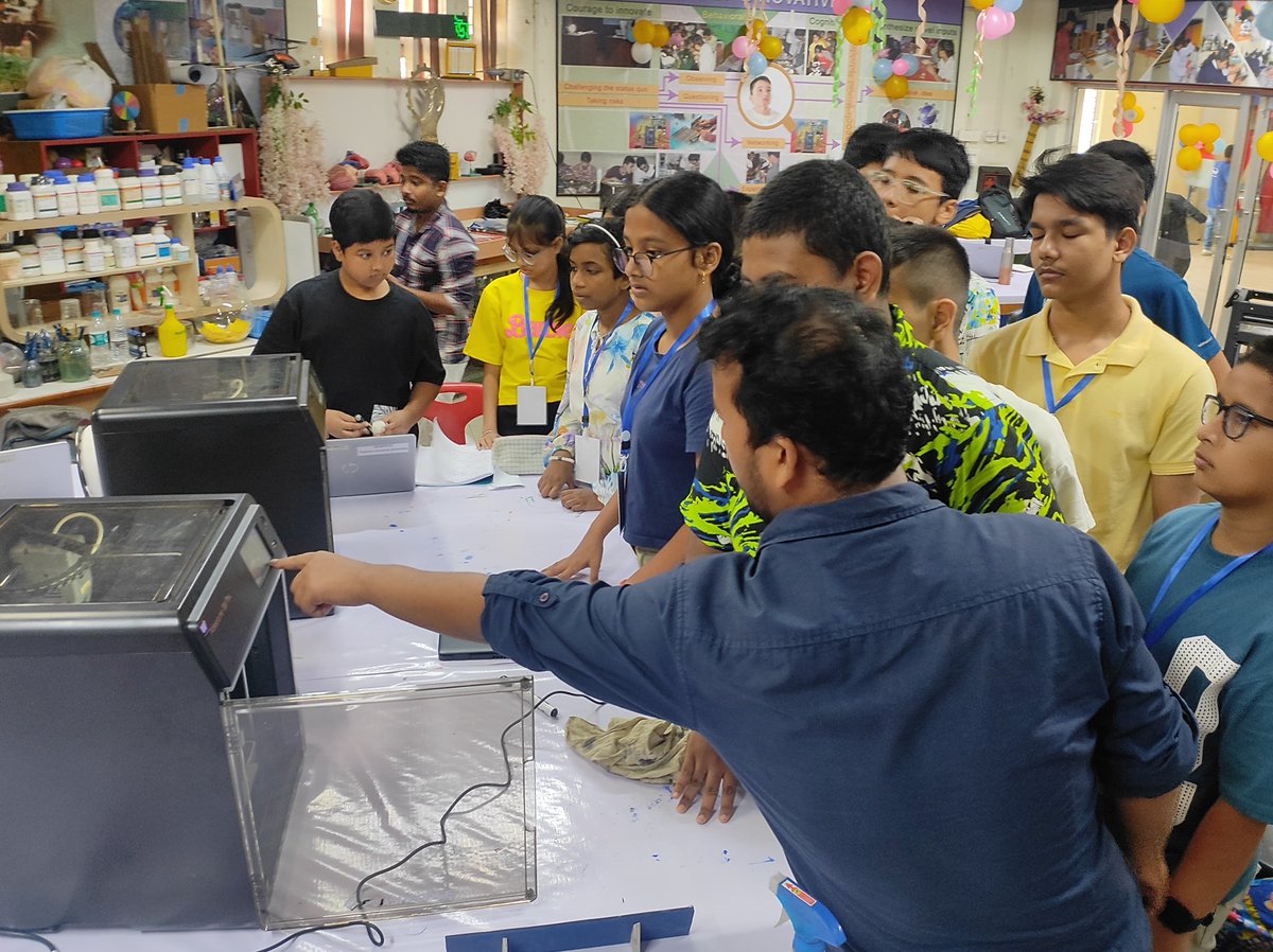 ncsmgoi's tweet image. Subject covered "Creative Art and Craft", "3D Designing and printing", "AI Robotics", "Starlight Adventure (Astronomy and STEM activity)".
Glimpses of day-📸
#AISummerCamp #RoboticsFun #NSCGuwahati #NCSMIndia #ScienceForAll #TechAdventures #MinistryOfCulture #ExploreWithNSC