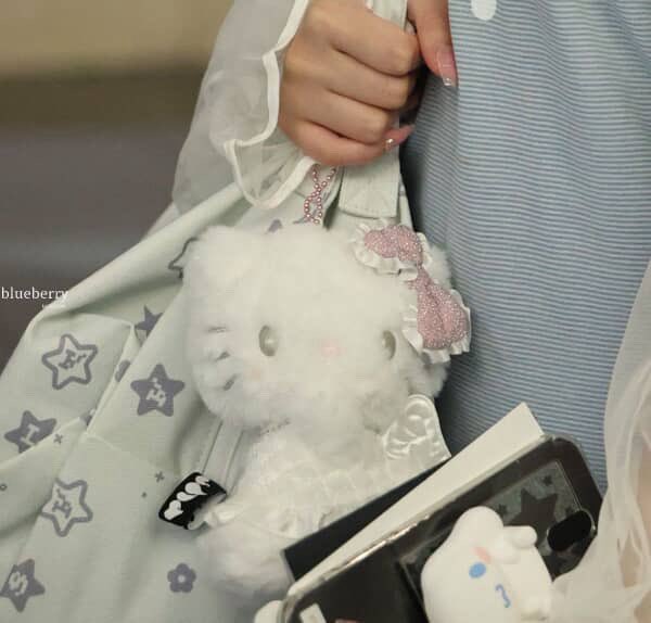 yunahthinker's tweet image. illit + trinkets 🎀 ˚⊹♡