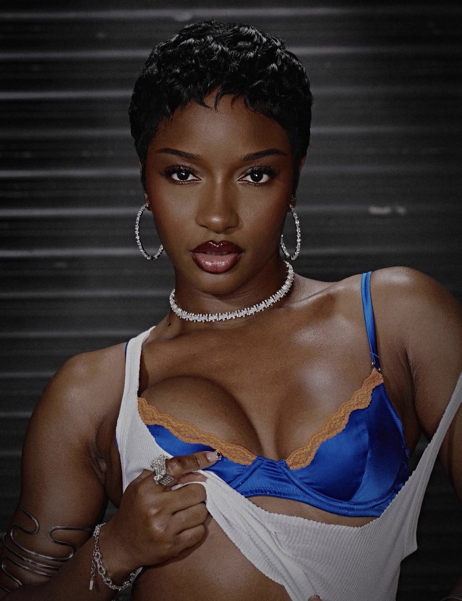 Can we all agree that Ayra Starr is the sexiest female artiste is Nigeria?🤔