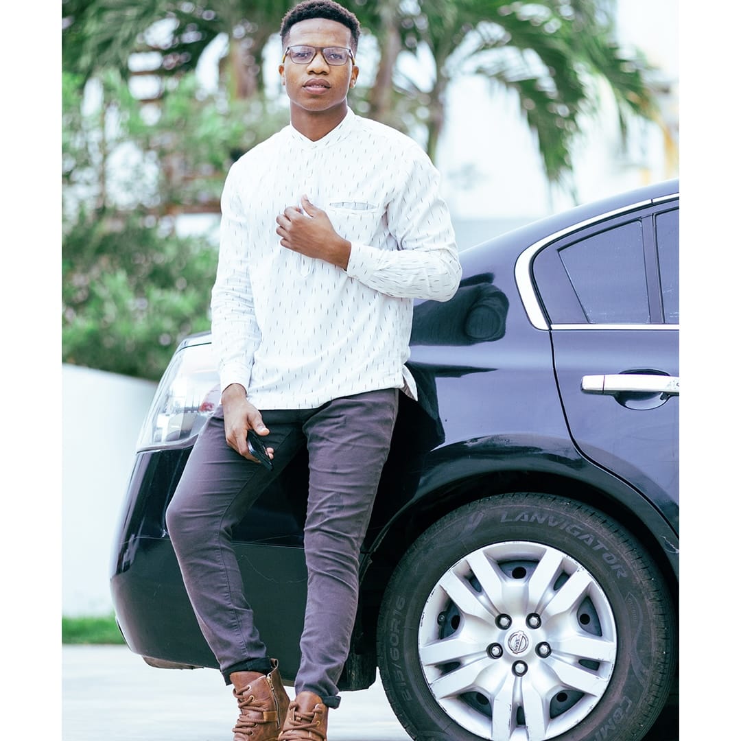 Jodi a se anivèsè fotograf nou, Vogens Maxime Thélémaque. Ede nou swete l #BònFèt! 🎂  #fotograf  #Ayiti #BALAyiti
---
Today is the birthday of our photographer, Vogens Maxime Thélémaque. Please help us wish him a #HappyBirthday! 🎂 #photographer #Haiti #BALHaiti