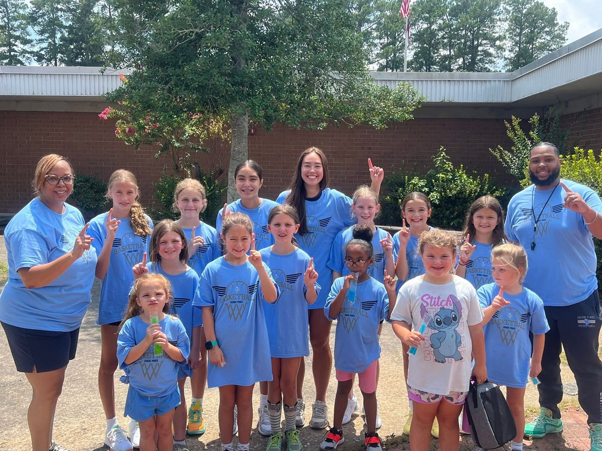 UPHSWB's tweet image. This past week was a blast with our future Vikings &amp;amp; Lady Vikings at Youth Basketball Camp 🏀‼️